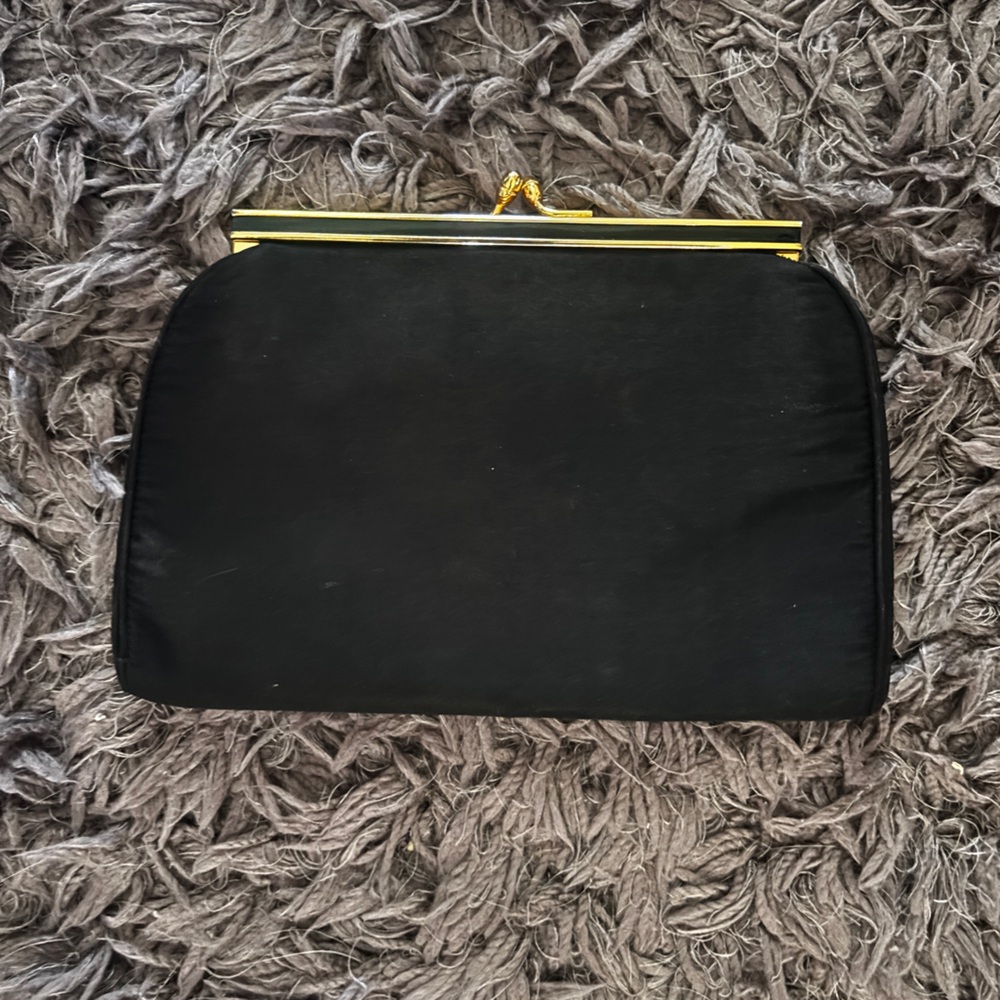🖤 BIENEN DAVIS 💛 Vintage Elegant Black Clutch Bag w/ Gold Hardware
